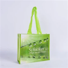 Stoffvesker laget av resirkulerte materialer